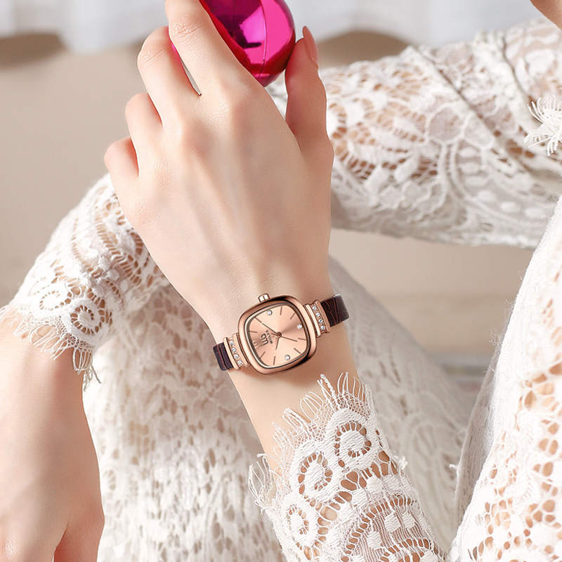 レディースローズゴールドスクエアウォッチ ヴィンテージライン - Luxury Watch Vintage のレビューと価格
