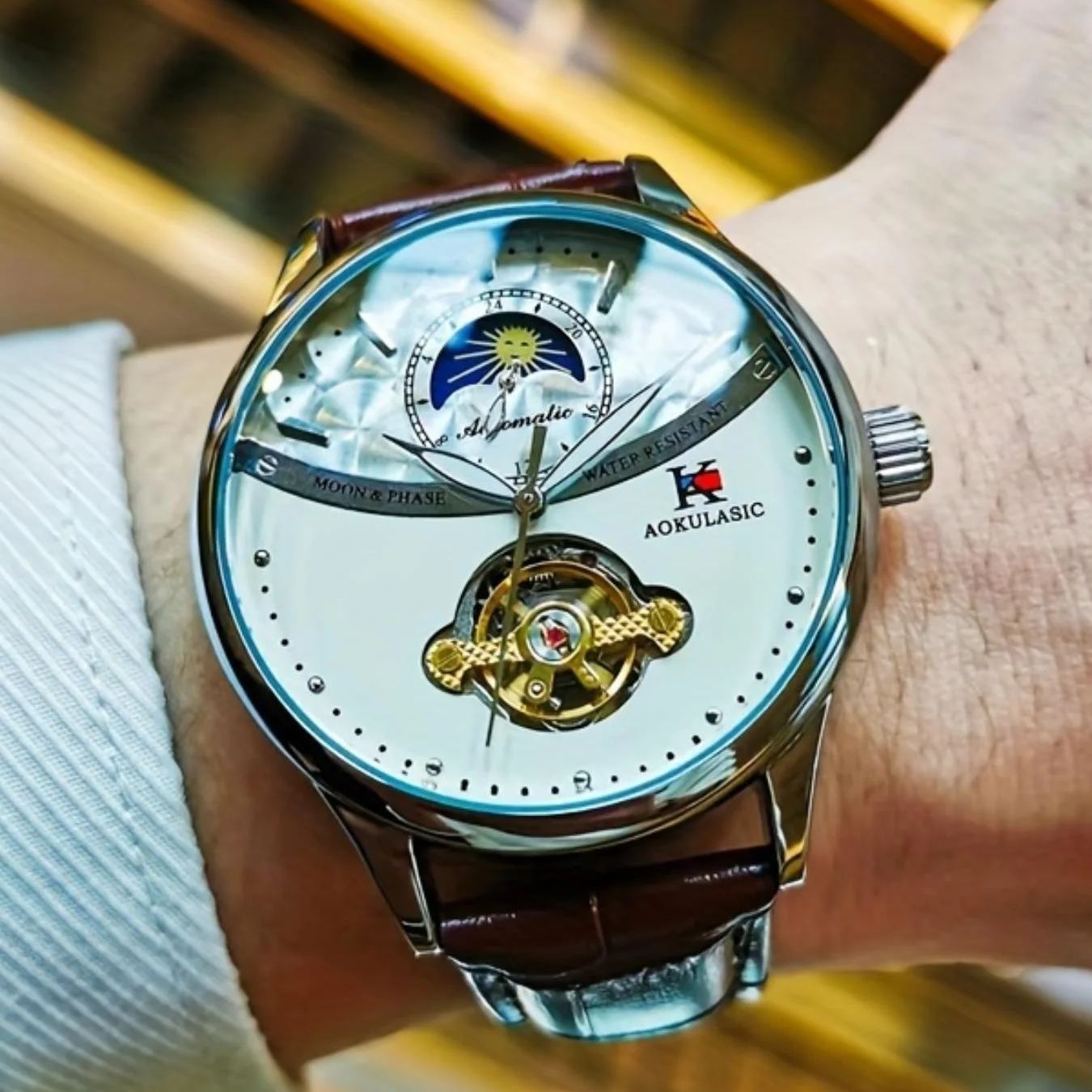 高級感のあるメンズ自動巻き機械式腕時計。高い信頼性と魅力的な - Luxury Watch It のレビューと価格