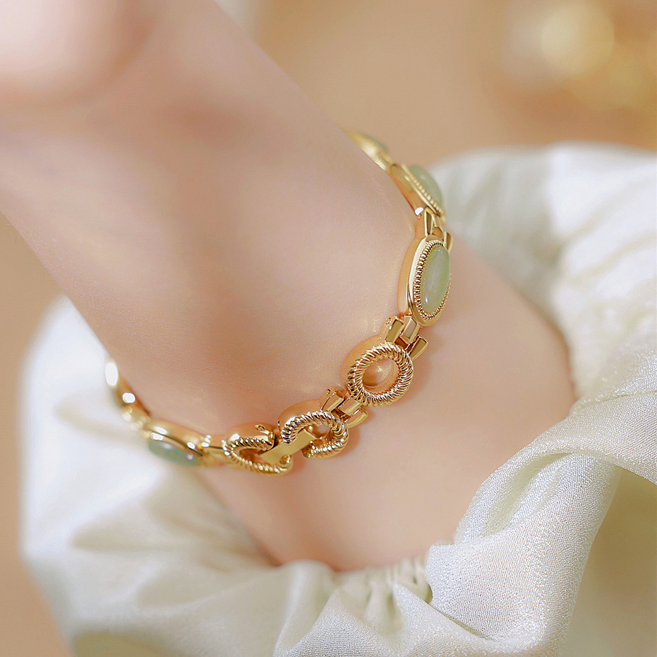 BS 本物のブランド腕時計女性ファッション高級外国貿易天然東 - Luxury Watch Trading のレビューと価格