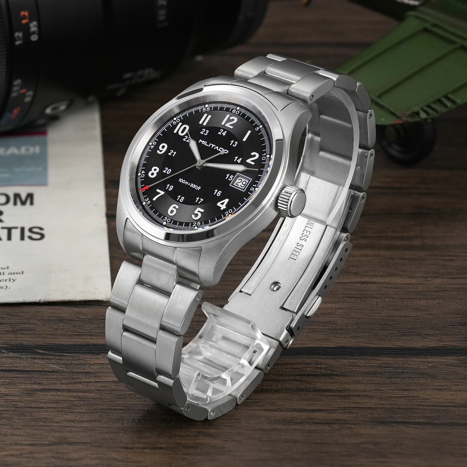 ミリタード ML08 ヴィンテージ クォーツ時計 ロンダ 5 - Dress Watch Ultra Thin のレビューと価格